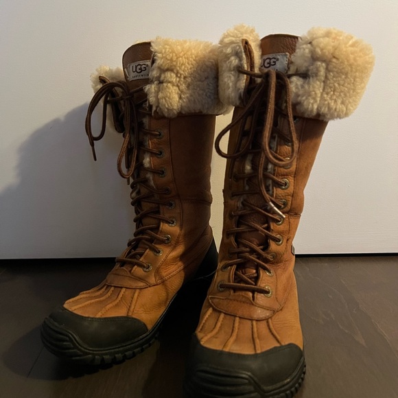 UGG Adirondack Tall S/N 5498 - Picture 8 of 9